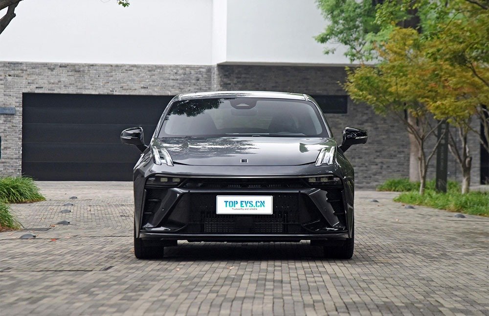 imgi_3_1_3(18) Lynk & Co 03– For Sale From China | New Energy Car From China - Image 1